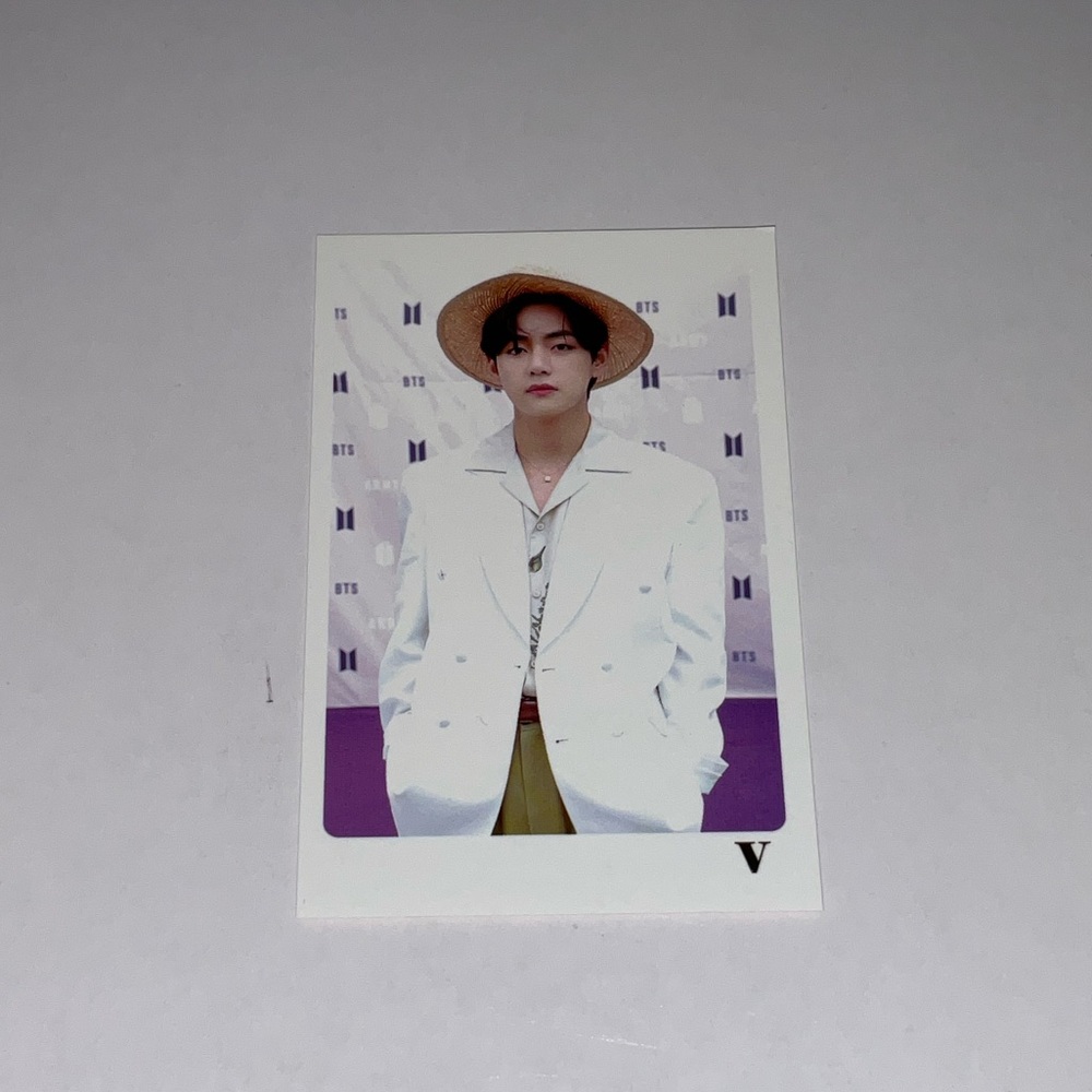 BTS V photocard